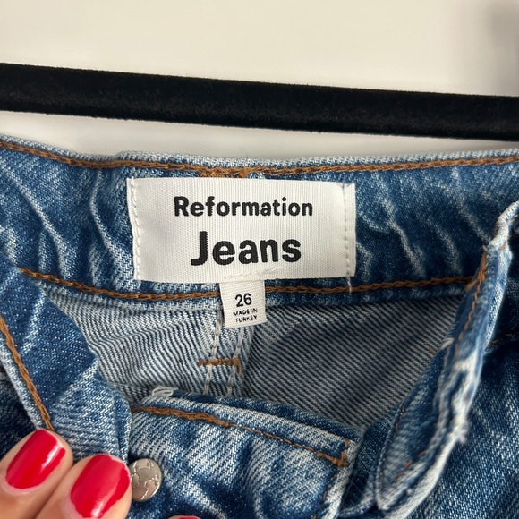 Reformation hi rise Jean shorts - Picture 2 of 3
